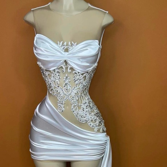 Xs White Satin Dress - Picture 1 of 4
